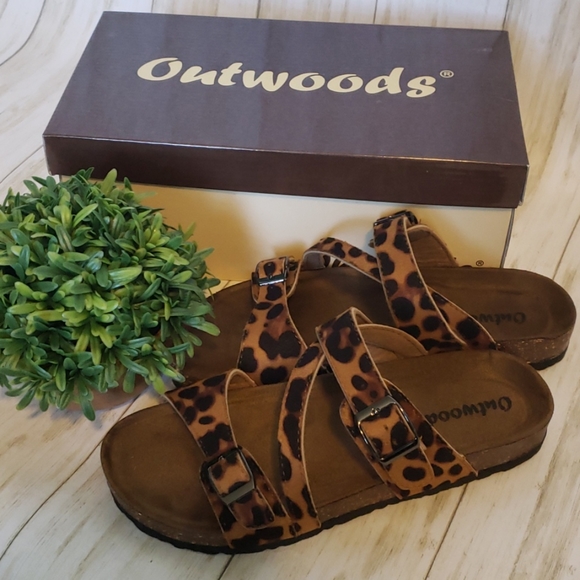 Stylish Leopard print footbed slide sandals - Picture 7 of 8